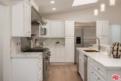 1010 E Leadora Ave, Glendora, CA 91741 - Photo 7