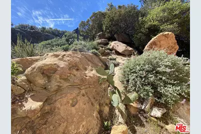 965 Stunt Rd, Calabasas, CA 91302 - Photo 65