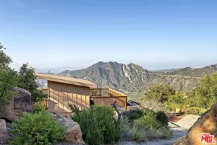 965 Stunt Rd, Calabasas, CA 91302 - Photo 43