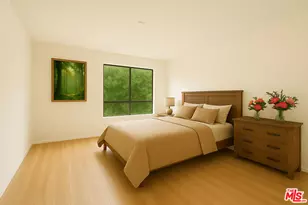 8400 De Longpre Ave, West Hollywood, CA 90069 - Photo 15