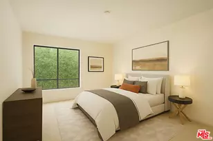 8400 De Longpre Ave, West Hollywood, CA 90069 - Photo 17
