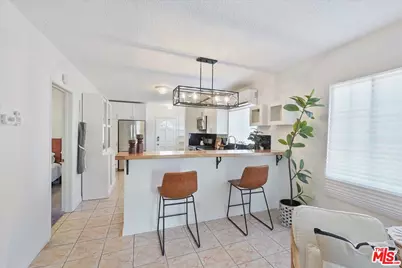 2754 S Cloverdale Ave, Los Angeles, CA 90016 - Photo 5