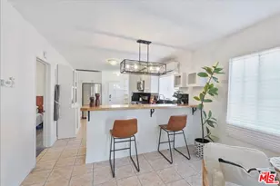 2754 S Cloverdale Ave, Los Angeles, CA 90016 - Photo 5