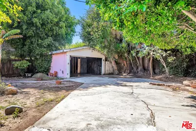 7369 Clinton St, Los Angeles, CA 90036 - Photo 27