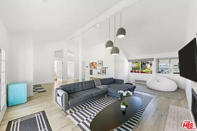 30830 Broad Beach Rd, Malibu, CA 90265 - Photo 13