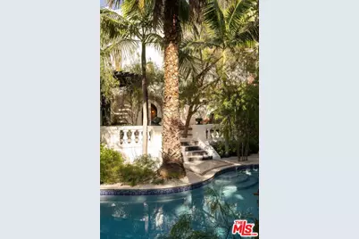 1705 Wellington Rd, Los Angeles, CA 90019 - Photo 19