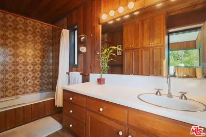 2437 Via Sonoma, Palos Verdes Estates, CA 90274 - Photo 17