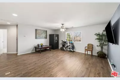2415 Foxtail Dr, Palmdale, CA 93551 - Photo 21