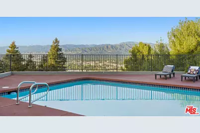 11107 Mountcastle Dr, Studio City, CA 91604 - Photo 7