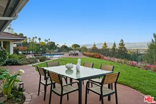 11107 Mountcastle Dr, Studio City, CA 91604 - Photo 17