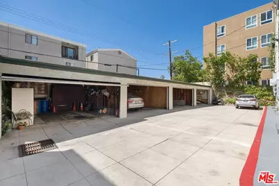 1415 S St Andrews Pl, Los Angeles, CA 90019 - Photo 31