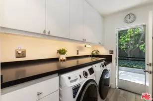 11109 Dona Pegita Dr, Studio City, CA 91604 - Photo 25