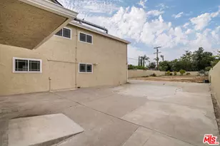 10741 Stagg St, Los Angeles, CA 91352 - Photo 41