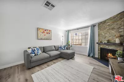 7658 Topanga Canyon Blvd #113, Canoga Park, CA 91304 - Photo 3