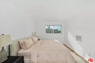 1222 N Olive Dr, West Hollywood, CA 90069 - Photo 15