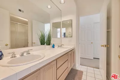 2430 Ranchgrove Dr, Westlake Village, CA 91361 - Photo 43