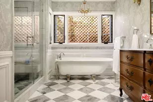 8906 Ashcroft Ave, West Hollywood, CA 90048 - Photo 13