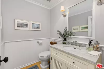 832 15th St #4, Santa Monica, CA 90403 - Photo 17