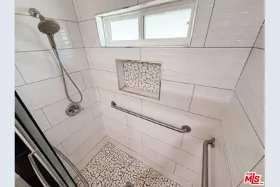 1007 E Citrus Edge St, Azusa, CA 91702 - Photo 19