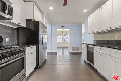 11641 Blythe St, North Hollywood, CA 91605 - Photo 11