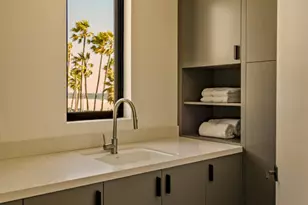 3011 Ocean Front Walk, Venice, CA 90291 - Photo 29