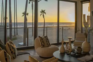 3011 Ocean Front Walk, Venice, CA 90291 - Photo 9