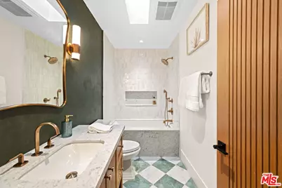 5154 W 12th St, Los Angeles, CA 90019 - Photo 9