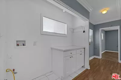 7905 West Blvd, Inglewood, CA 90305 - Photo 29