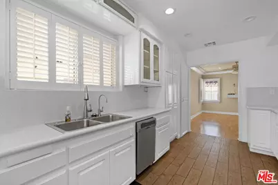 7905 West Blvd, Inglewood, CA 90305 - Photo 17