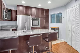 2260 N Cahuenga Blvd, Los Angeles, CA 90068 - Photo 9