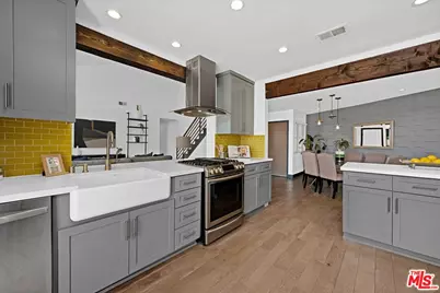 723 Westmount Dr #305, West Hollywood, CA 90069 - Photo 7