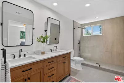 3366 Blue Ridge Ct, Westlake Village, CA 91362 - Photo 23