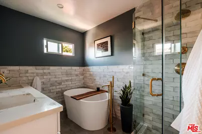 3625 Somerset Dr, Los Angeles, CA 90016 - Photo 19