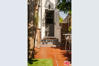 3773 S St Andrews Pl, Los Angeles, CA 90018 - Photo 27
