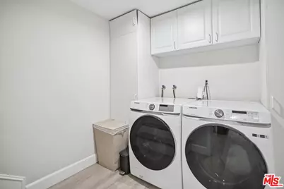 7714 Via Sorrento #22, Burbank, CA 91504 - Photo 25