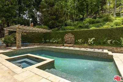 15938 Valley Vista Blvd, Encino, CA 91436 - Photo 41