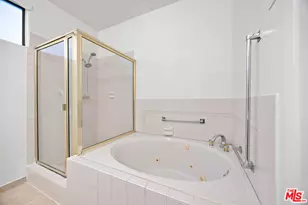 9836 Vidor Dr, Los Angeles, CA 90035 - Photo 23
