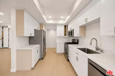9836 Vidor Dr #1B, Los Angeles, CA 90035 - Photo 11