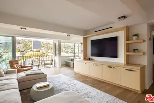 818 N Doheny Dr, West Hollywood, CA 90069 - Photo 1