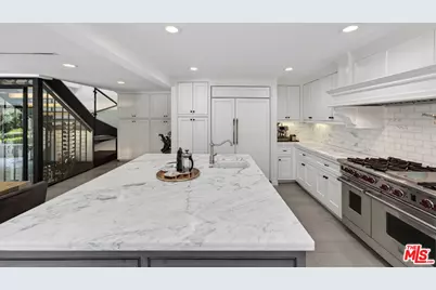 760 S San Rafael Ave, Pasadena, CA 91105 - Photo 23