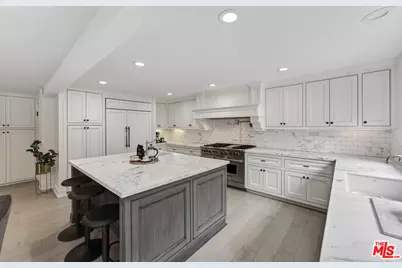760 S San Rafael Ave, Pasadena, CA 91105 - Photo 13