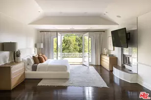 11730 Stonehenge Ln, Los Angeles, CA 90077 - Photo 15
