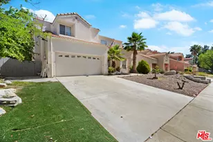 17929 Hatridge Ln, Canyon Country, CA 91387 - Photo 11