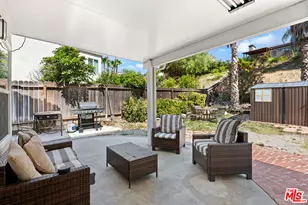 17929 Hatridge Ln, Canyon Country, CA 91387 - Photo 13