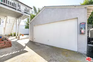 1232 1st St, Hermosa Beach, CA 90254 - Photo 17