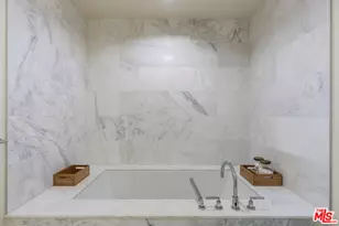 1705 Ocean Ave, Santa Monica, CA 90401 - Photo 21