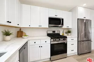 7550 Zombar Ave, Van Nuys, CA 91406 - Photo 5