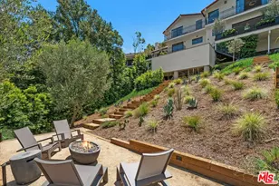 2528 Carman Crest Dr, Los Angeles, CA 90068 - Photo 23