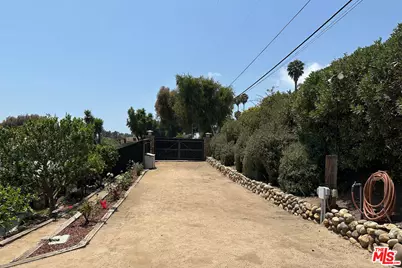 6306 Via Cataldo St, Malibu, CA 90265 - Photo 25