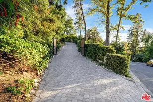 4732 Del Moreno Dr, Woodland Hills, CA 91364 - Photo 5